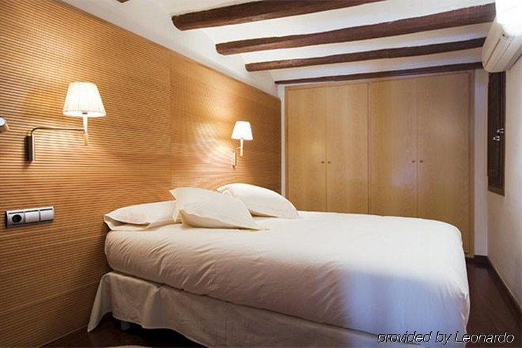 Apartamentos La Casa De Les Lletres برشلونة الغرفة الصورة